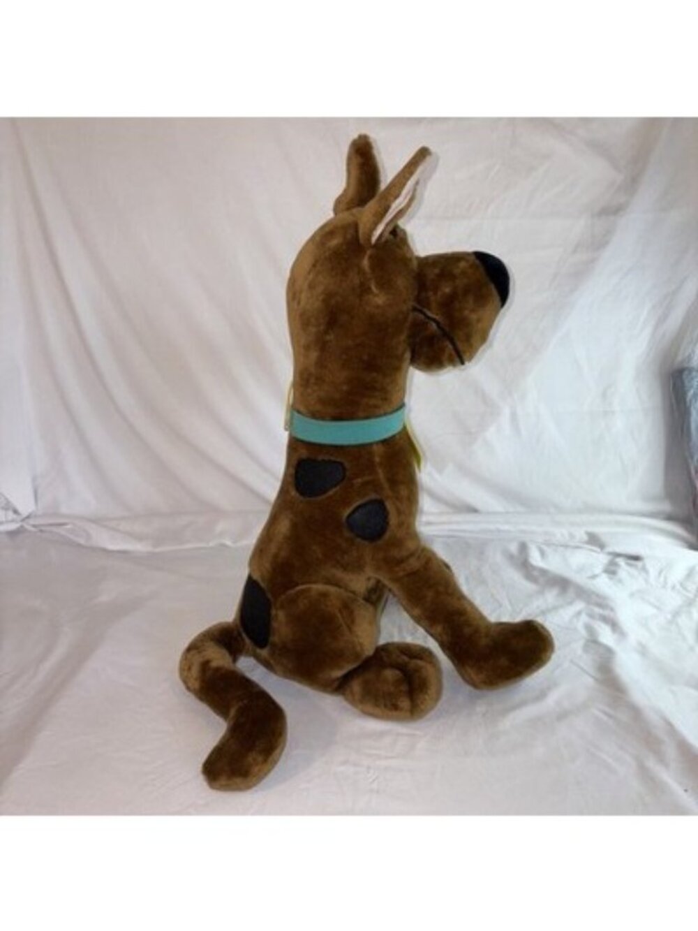 Vintage Scooby-Doo Plush 15" Tall Cartoon Network Stuffed Animal - Picture 5 of 9